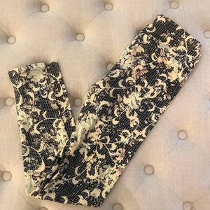 Lularoe Floral Print One Size Leggings